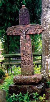 S. Gailevičius. Antkapinis kryžius. XIX a. antroji pusė. Granitas. Mažeikių rajono Grūstės kaimo kapinės